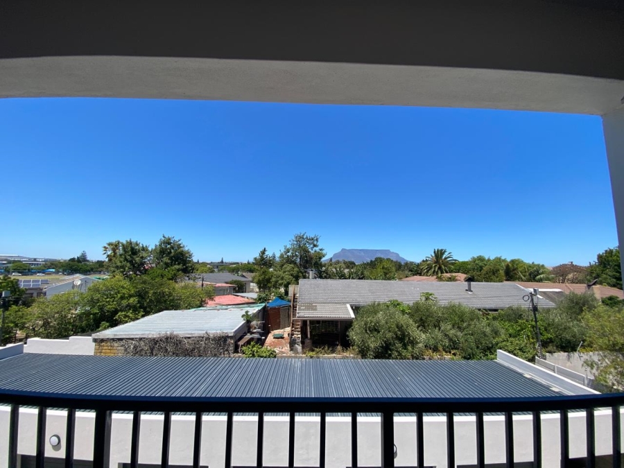 2 Bedroom Property for Sale in Table View Western Cape